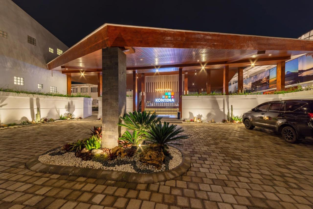 Kontena Hotel Batu  Buitenkant foto