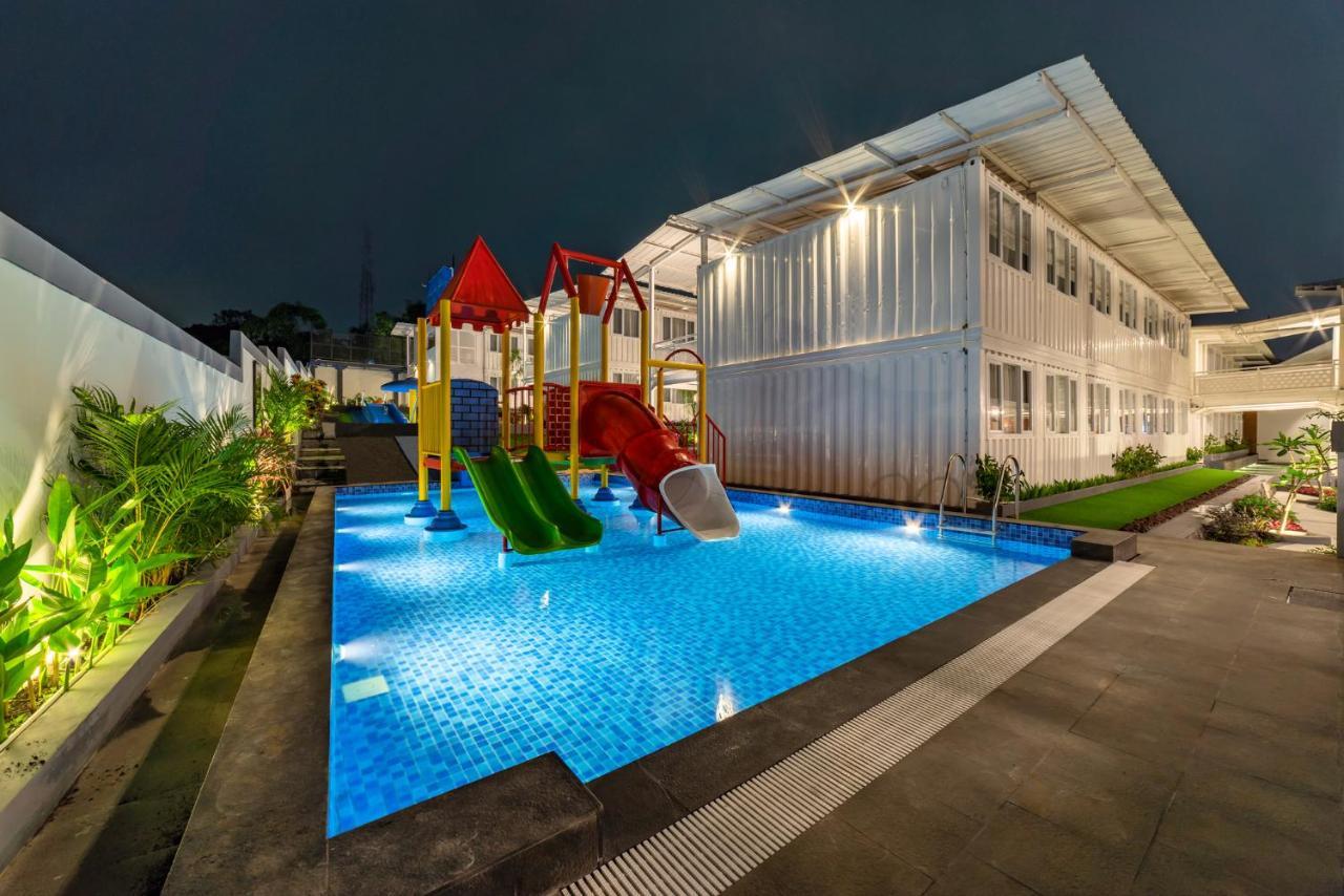 Kontena Hotel Batu  Buitenkant foto