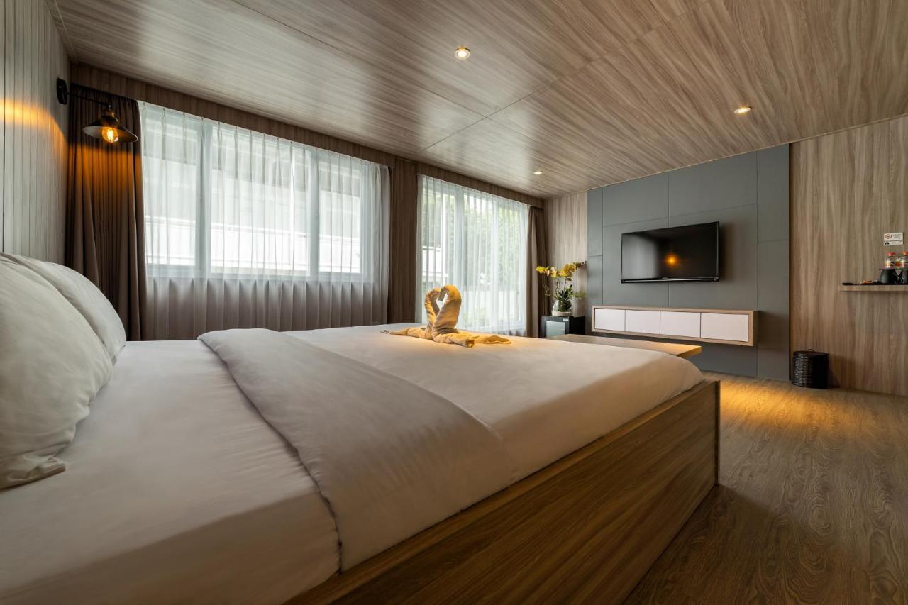 Kontena Hotel Batu  Buitenkant foto